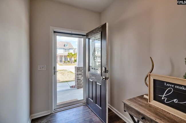 Building Photo - 660 Collett Dr