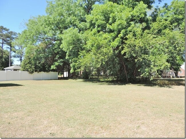 Building Photo - 3007 Canal Dr NW
