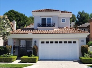 Building Photo - 1428 Sea Ridge Dr