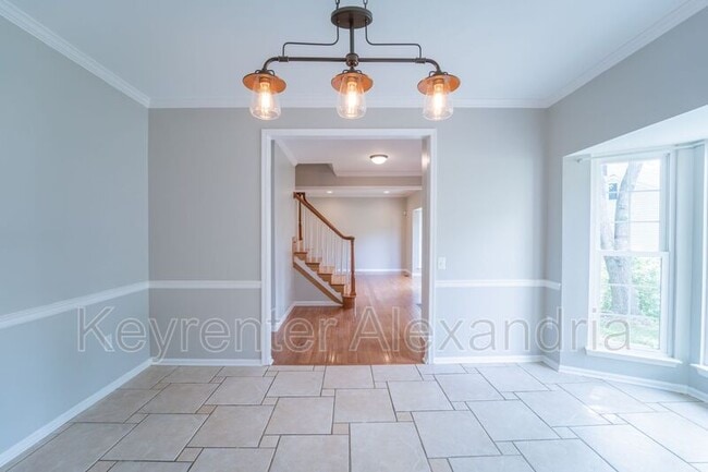 Building Photo - 13183 Oak Farm Dr