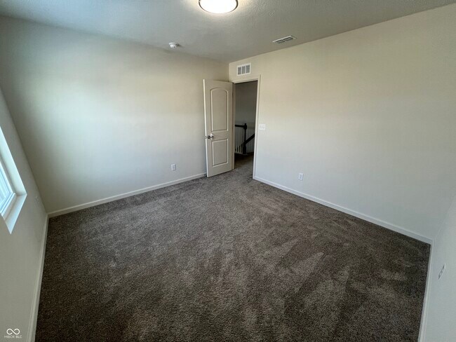 Building Photo - 5374 Noble Crossing Pkwy W