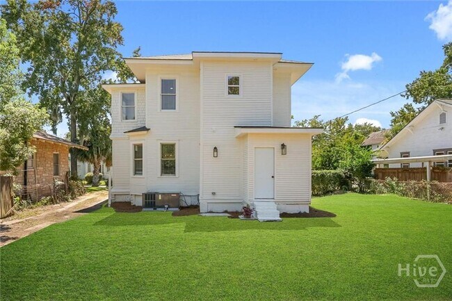 Building Photo - Beautifully Renovated 4-Bedroom Home with Charm & Modern Comfort – Savannah, GA