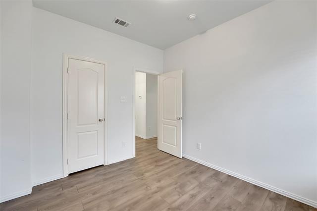 Building Photo - 2309 Trickling Creek Dr