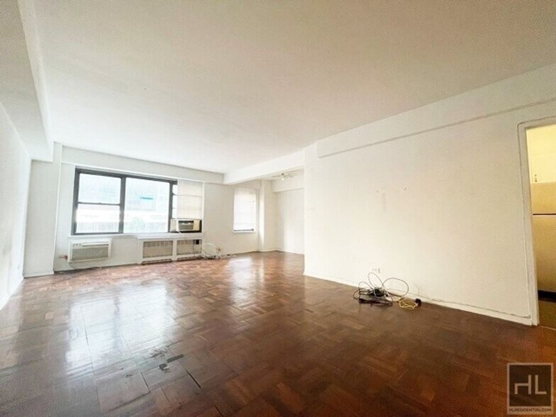 Building Photo - EAST 57 STREET