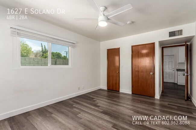 Building Photo - 1627 E Solano Dr