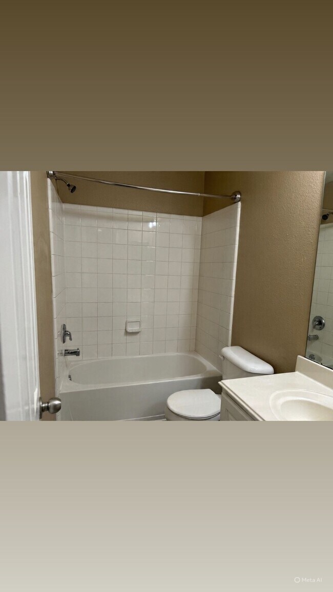 Building Photo - 14430 Fairbuff Ln