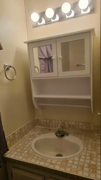 Building Photo - 55 Farrel St