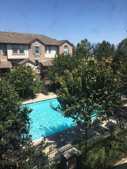 Swimming Pool - 45 Tulare Dr