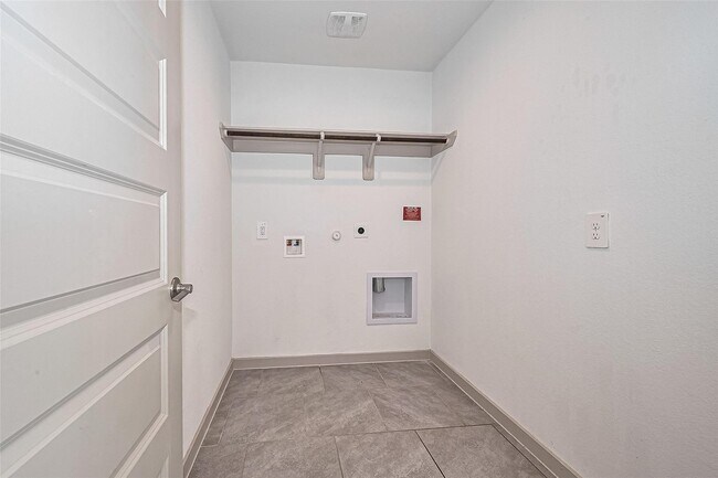 Building Photo - 29518 Paytons Park Ct