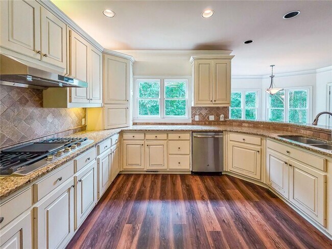 Building Photo - 2502 Oak Hill Overlook