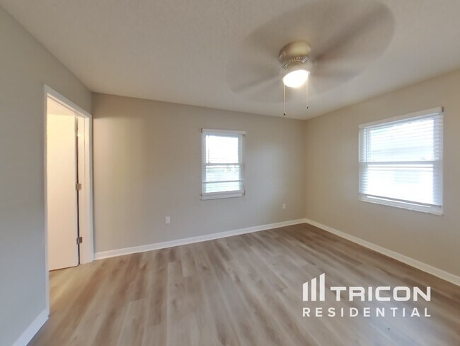 Building Photo - 6711 Lemon Tree Dr