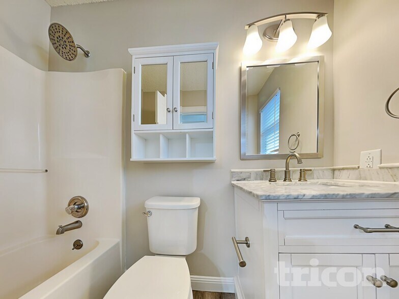 Building Photo - 353 Canter Ct NW