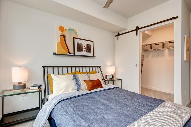 Building Photo - Hazel Apartments