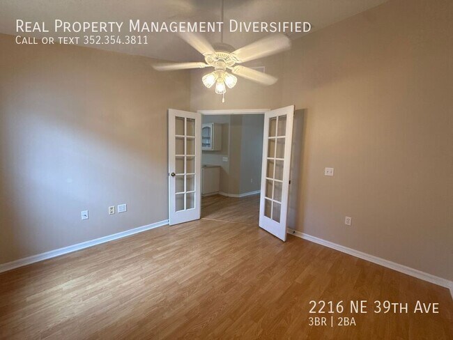 Building Photo - 2216 NE 39th Ave