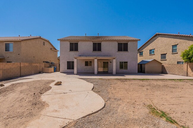 Building Photo - Spacious and Inviting 3-Bedroom Home Near ...