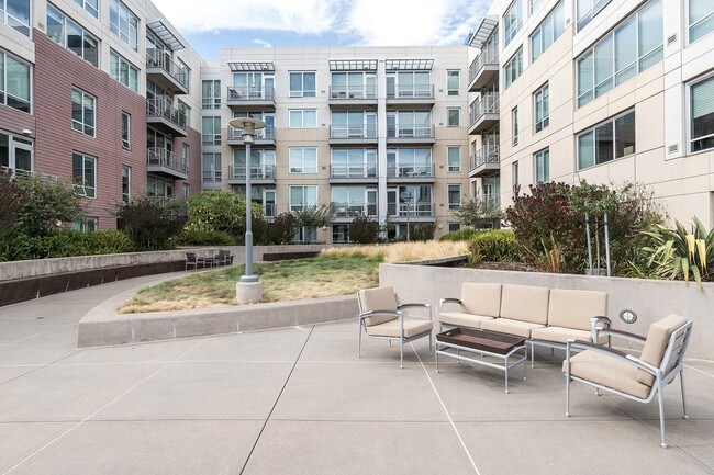 Building Photo - Luxury Condo at Park Terrace