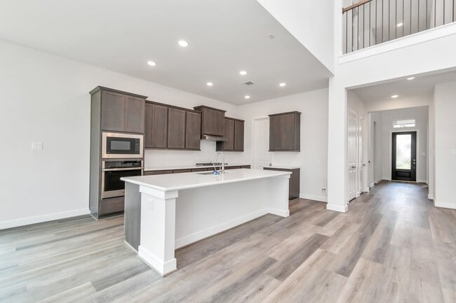 Building Photo - 21118 Chelton Bch Dr