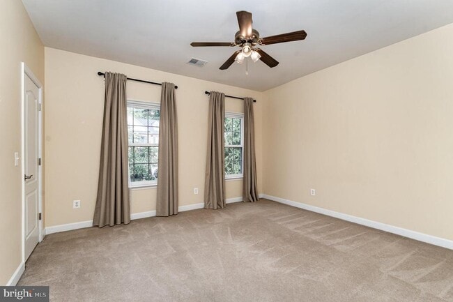 Building Photo - 4203 Talon Dr