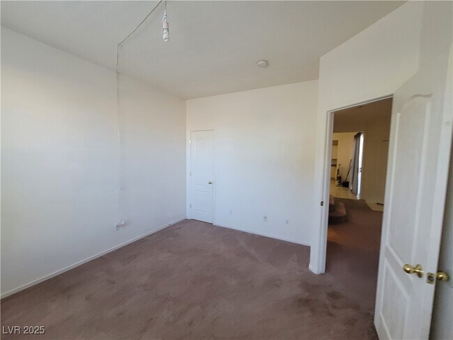 Building Photo - 8930 Partridge Hill St