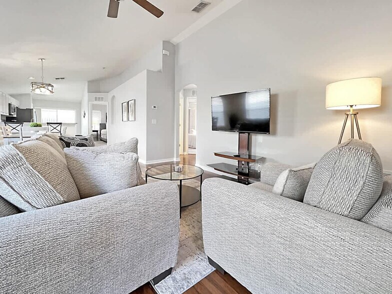 Building Photo - 24604 Siena Dr