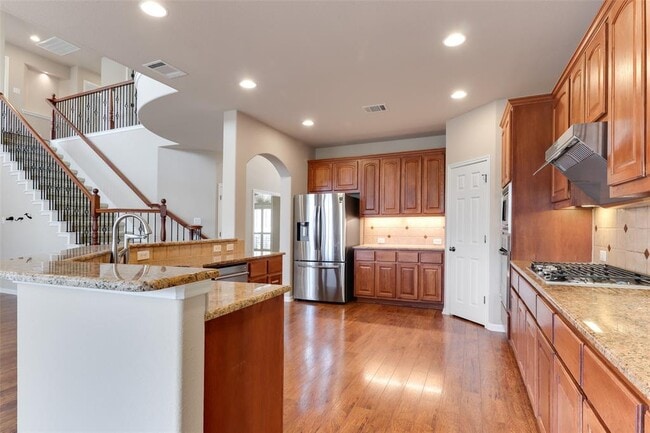 Building Photo - 10101 Lisi Anne Dr