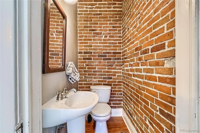 Building Photo - 4188 Winona Ct