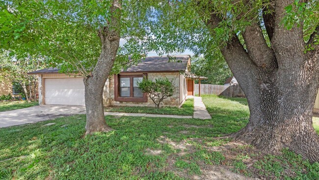 Building Photo - 7322 Mystery Ridge Dr