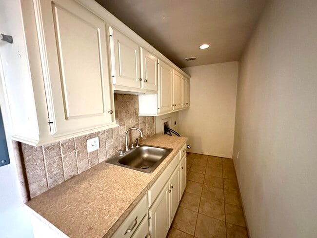 Building Photo - 5002 46th St