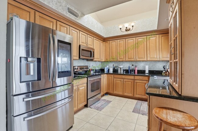 Building Photo - Lakefront Gilbert Home in Prime Location Near Parks, Shopping & Easy Freeway Access