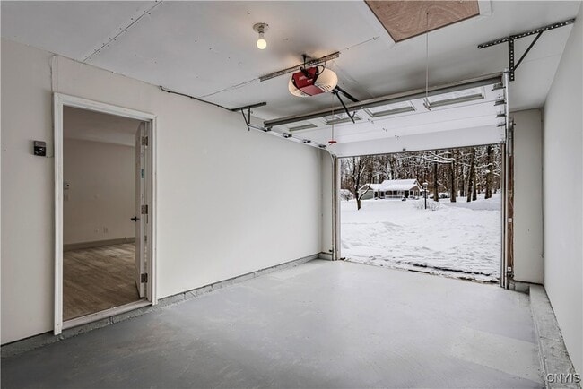 Building Photo - 57 Beechwood Rd