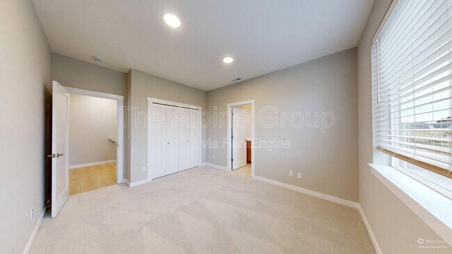 Building Photo - 16505 NW Liberty St