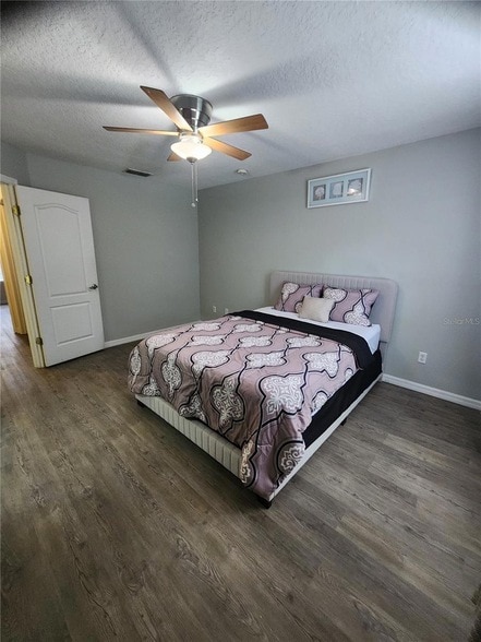 Building Photo - 13209 Silver Strand Falls Dr