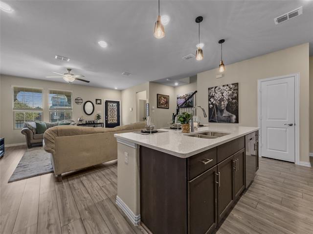 Building Photo - 2745 Acadia Dr