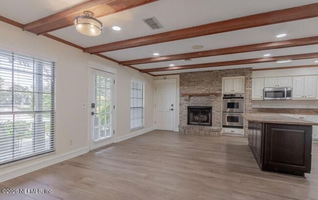 Building Photo - 4944 Mariners Point Dr