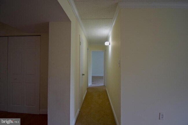 Building Photo - 2635 Fort Farnsworth Rd