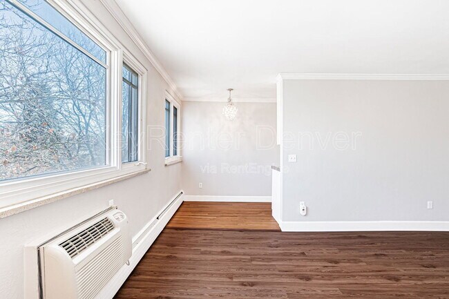 Building Photo - 969 S Pearl St