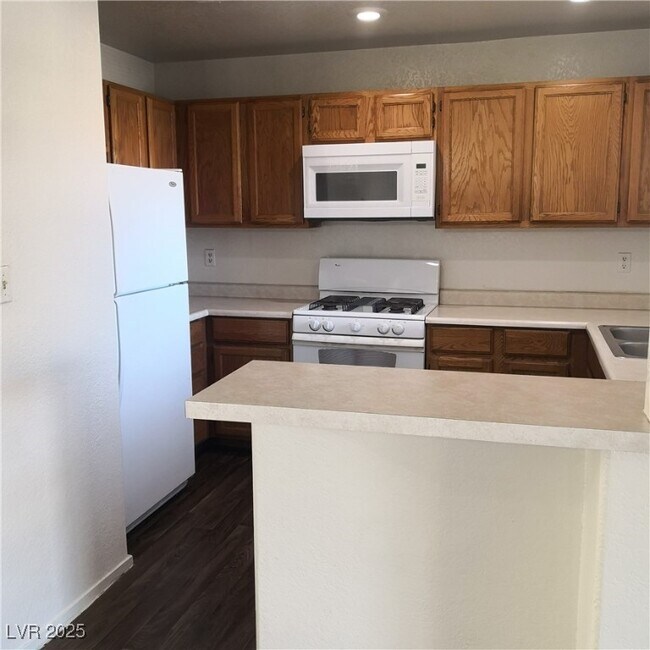 Building Photo - 5026 S Rainbow Blvd