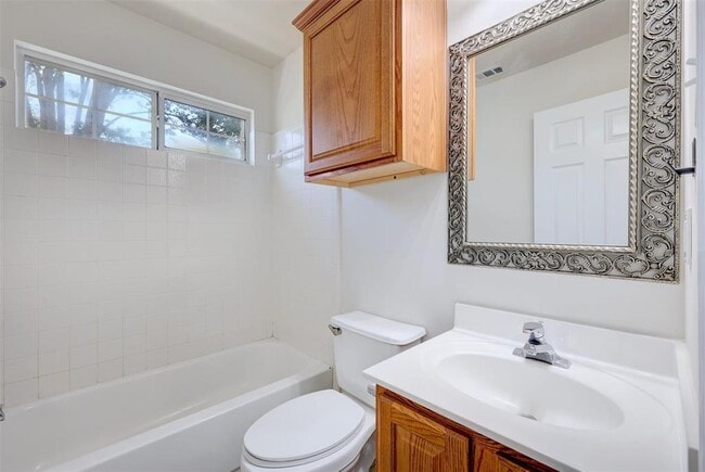Building Photo - 16605 Fowler Mill Cove