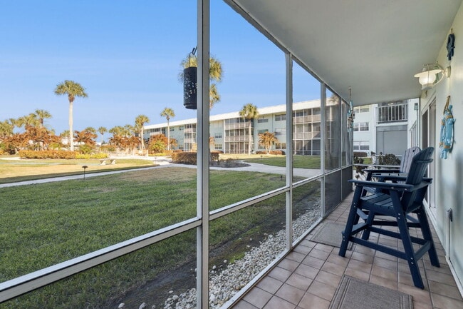 Building Photo - Coastal Living Awaits With This 2-Bed, 2-Bath Condo In Waterway East!