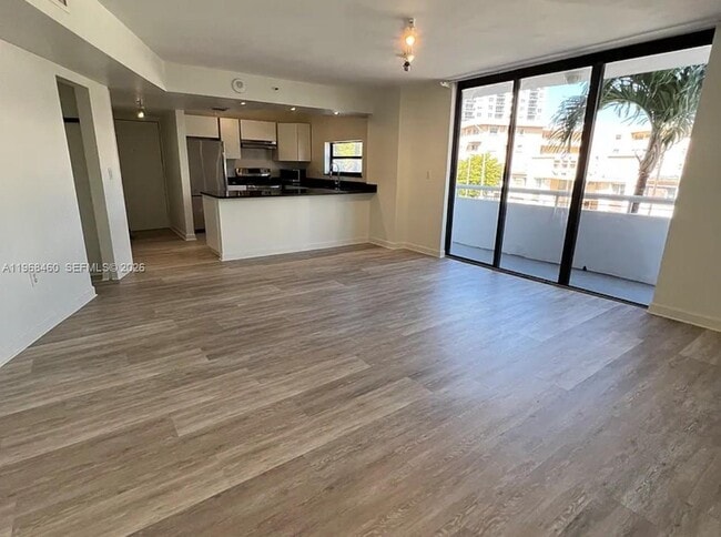 Building Photo - 6830 Indian Creek Dr