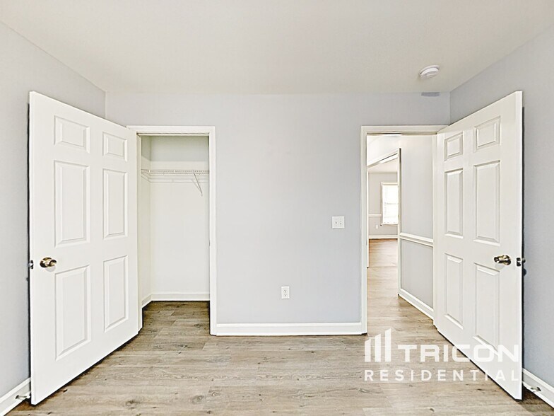 Building Photo - 1670 Red Bird Cir SE
