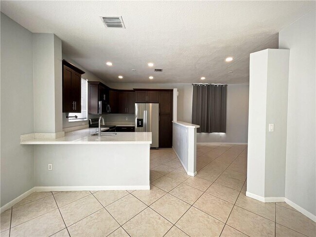 Building Photo - 777 NW 151st Ave