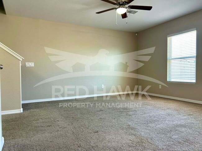 Building Photo - 1050 Kachina Dr