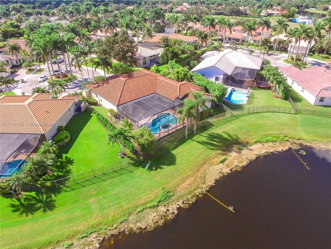 Building Photo - Eagle Watch Lane, Weston, FL 33327 - 5 BR 3.5 BA Single-Family Home