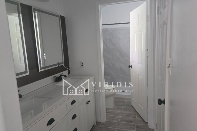 Building Photo - 5020 Trabuco Canyon Dr