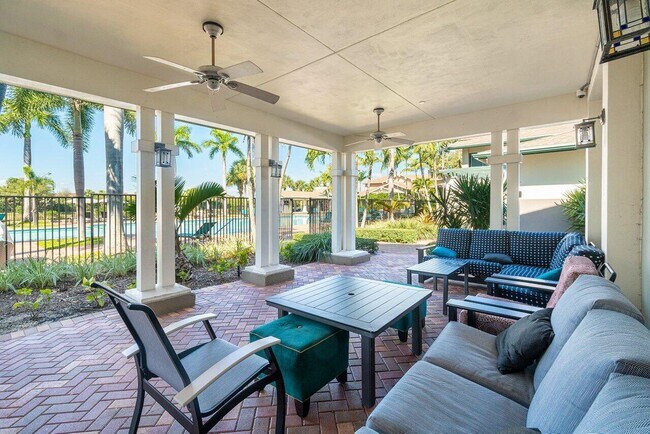 Building Photo - 690 Pacific Grove Dr