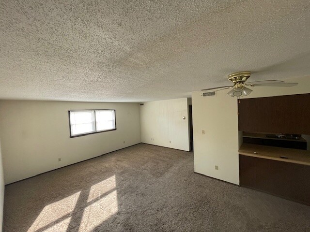 Building Photo - 555 Roddy Rd