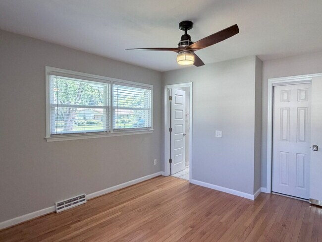 Building Photo - Updated 3BR Home in Beaver Lake | Fenced Yard, Garage, Covered Porch & Outdoor Fireplace | Pet Fr...