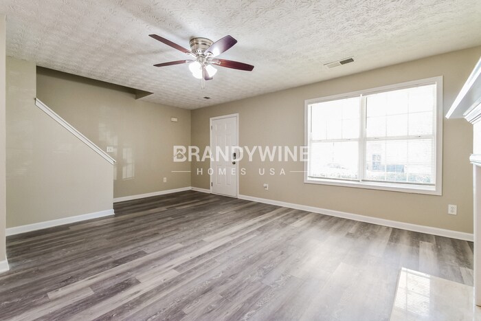 Building Photo - 6106 Ruth St SW