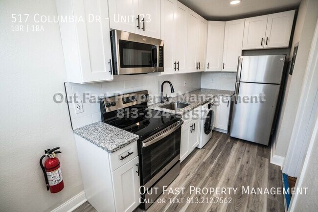Building Photo - 517 Columbia Dr